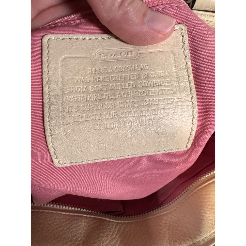Coach Soho Pleated Tote Beige Pebbled Leather Shoulder Bag Pink Lining F13732 - Picture 6 of 7